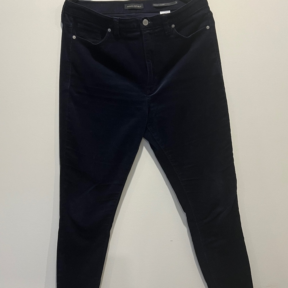 Banana Republic velvet pants - 32
